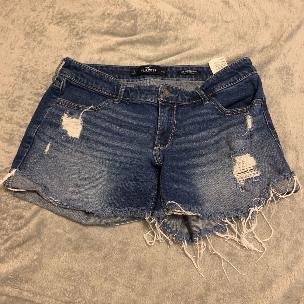 Hollister Low rise midi shorts